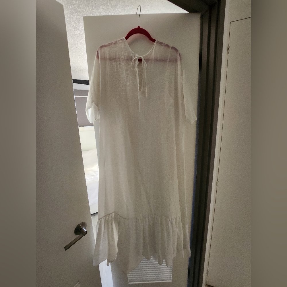 Dress - Picture 1 of 4